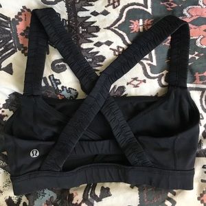 Black Lululemon sports bra